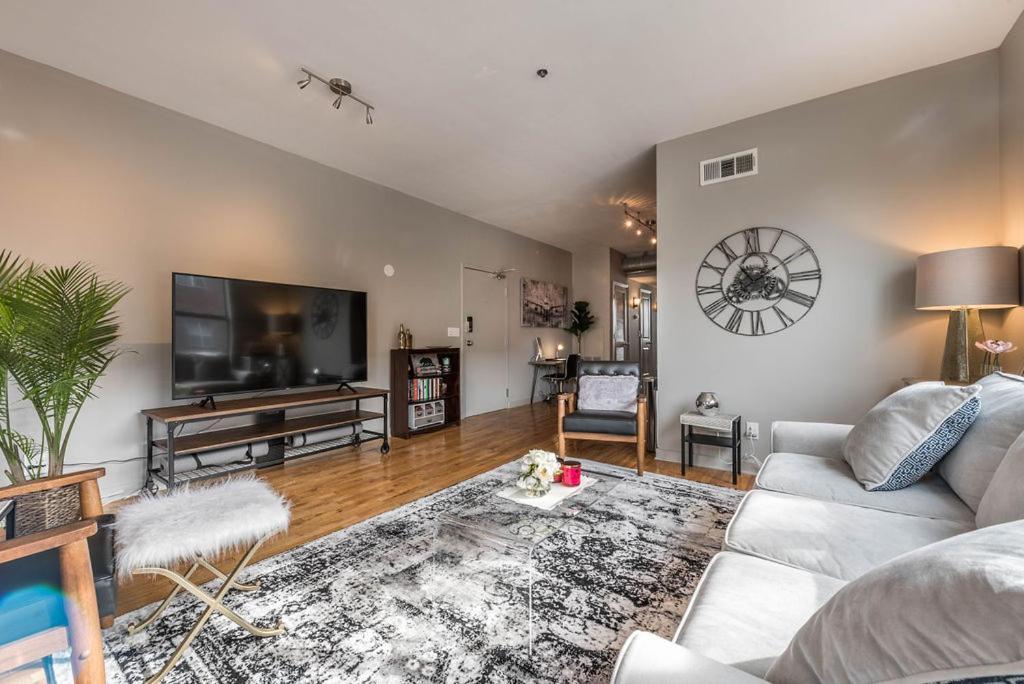 Trendy Castleberry Hill Condo- Walk To Mercedes Benz/ All Downtown Attractions Atlanta Dış mekan fotoğraf